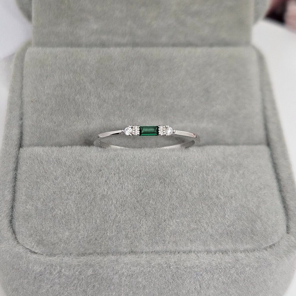 Sterling Silver Emerald Ring